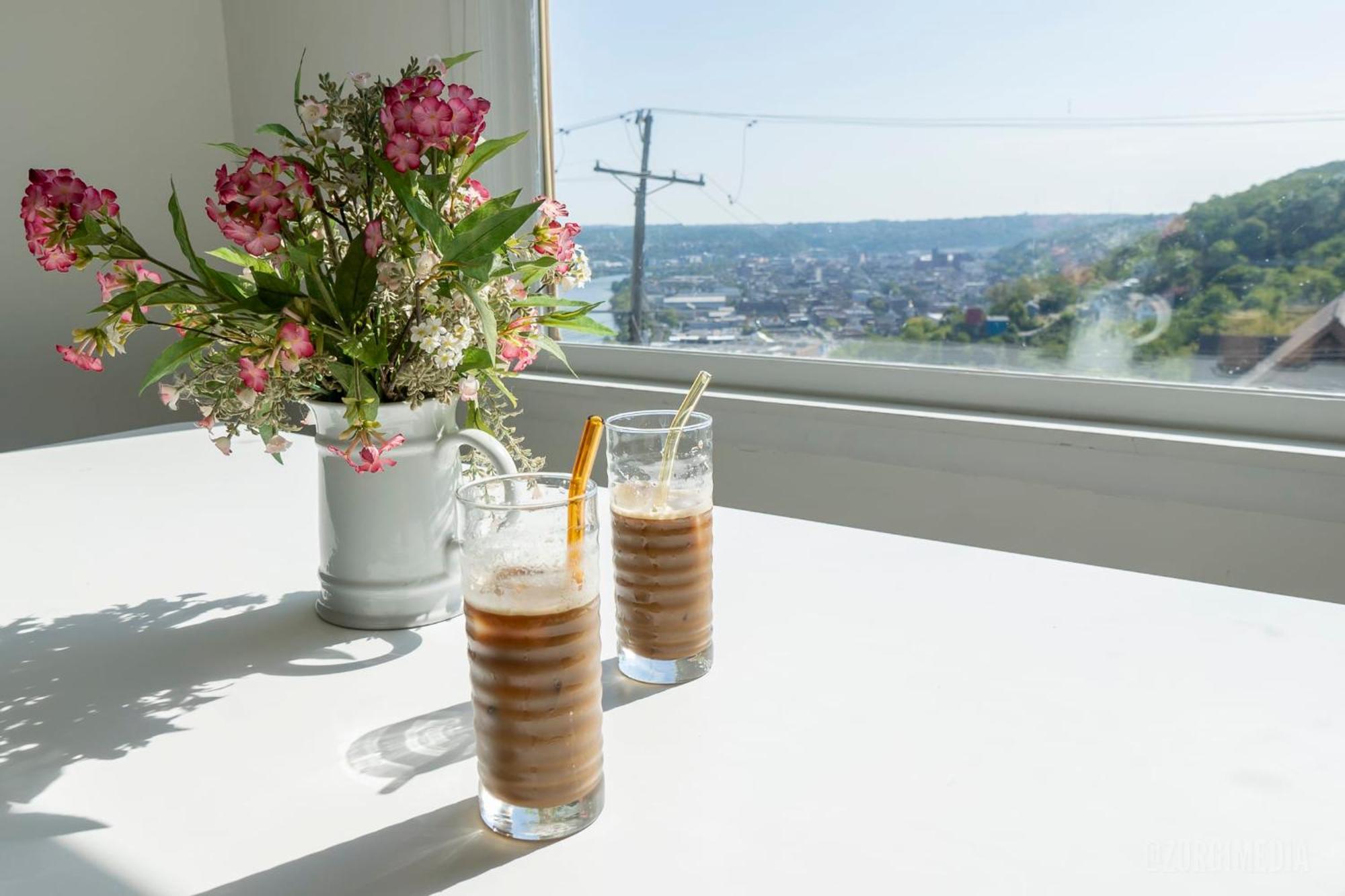 The Peak Mt Washington - Large 2Bd Apt W A View Pittsburgh Eksteriør billede